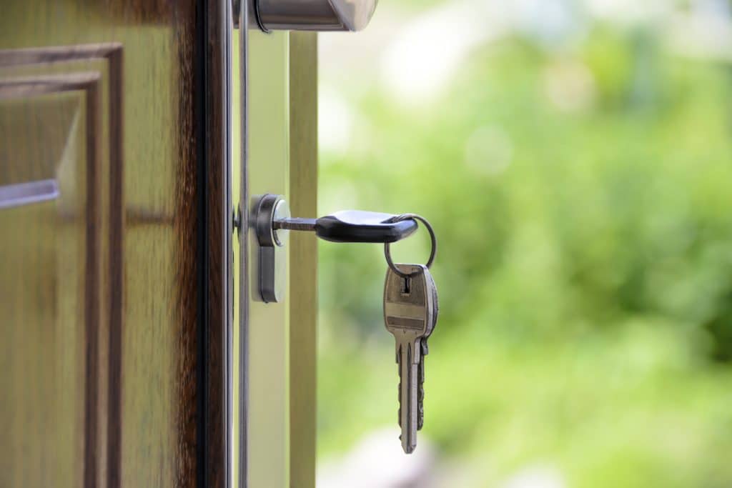 Comment enlever une clé cassée dans une serrure ?