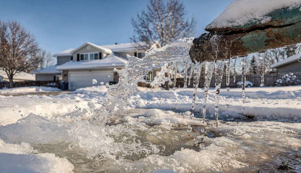 Comment réduire les coûts de réparation de tuyaux gelés en hiver ?